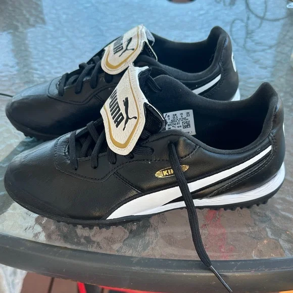 Puma King Top Turf soccer cleats. Size 4 - Picture 2 of 8